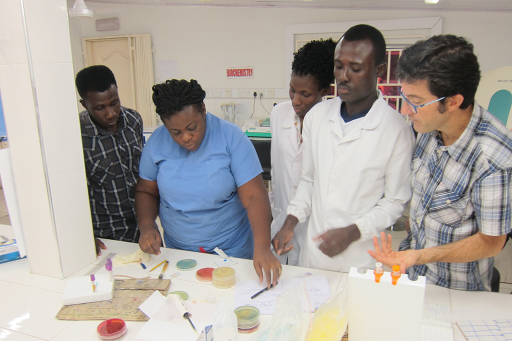 The Probitas Foundation holds a course on bacteriology for the medical staff from the Maternal & Child Health Hospital in Kumasi, Ghana