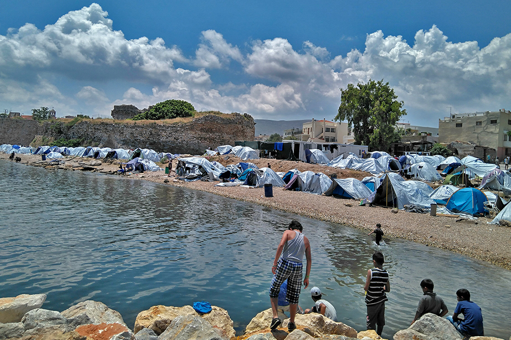 The Government fails to comply with its refugee reception commitment